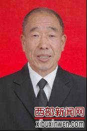 不论八百年还是一万年，要平凡变伟大——记蓝田县厚镇乡韩坪村党支部书记韩生华